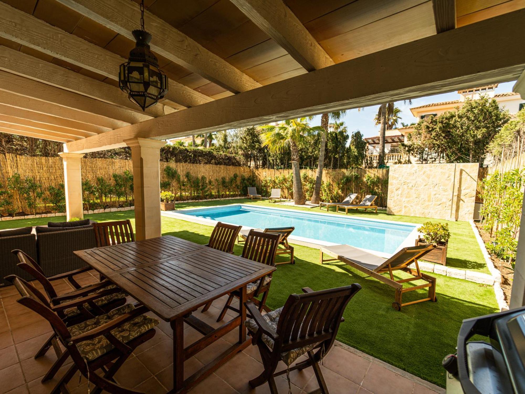 Casa Pinsa - Grosszuegiges Mediterran-Stilvolles Ferienhaus Mit Eigenem Pool In Puig De Ros Лукмахор Екстериор снимка